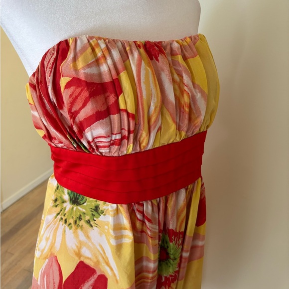BCBG Silk Yellow Red Floral Strapless Mini Dress Size 12 - Picture 5 of 16